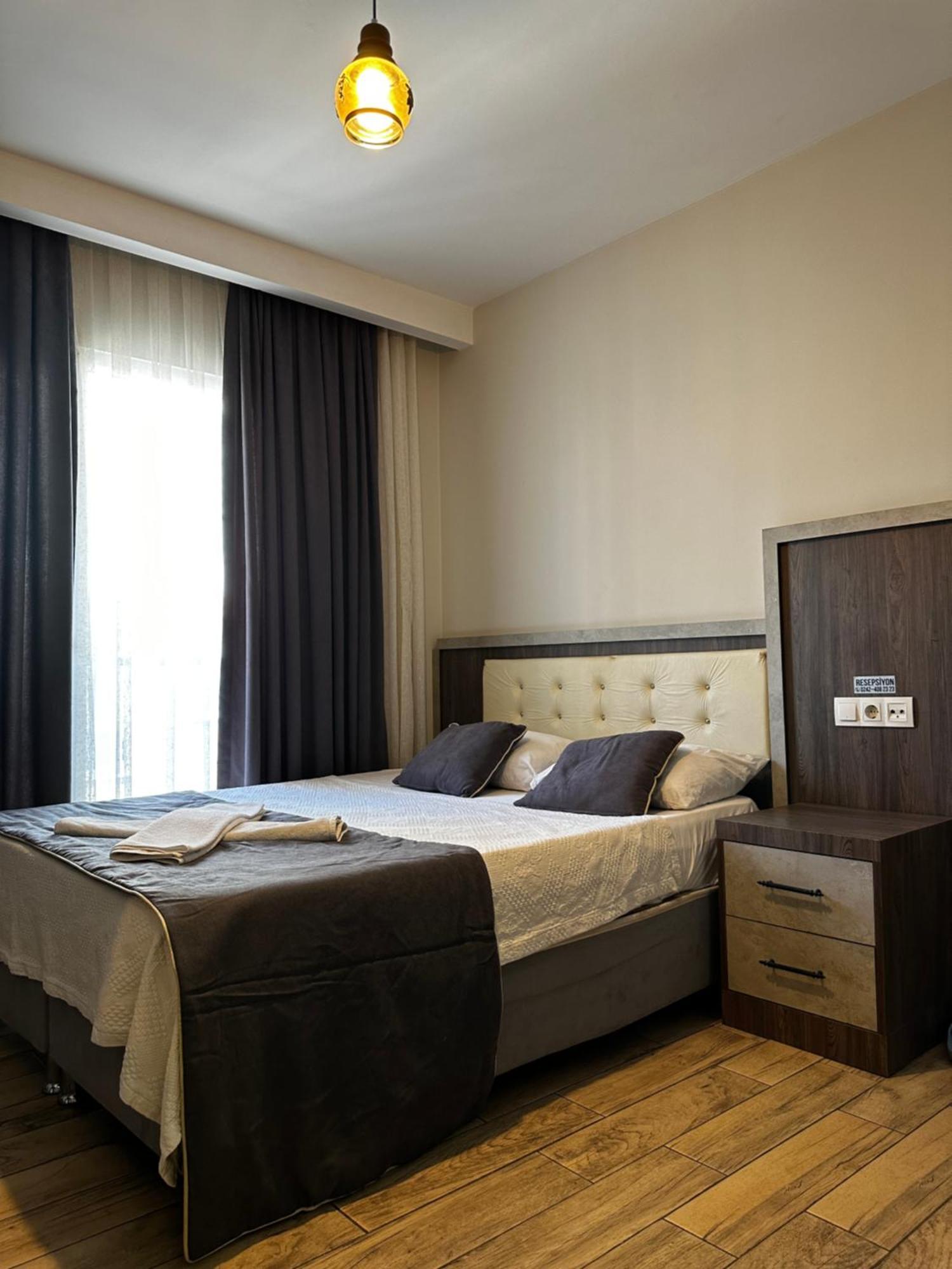 Comfort Basaran Otel Antalia Esterno foto