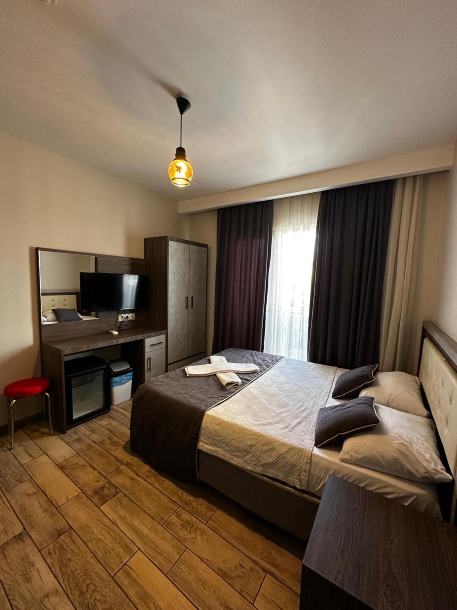 Comfort Basaran Otel Antalia Esterno foto